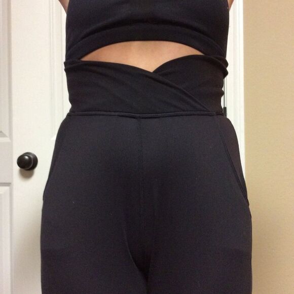 Lululemon High Waist Black Twist Adjustable Ruched Capri Yoga Legging Pocket 2 - Picture 8 of 9